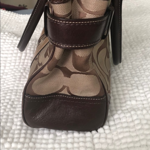 Coach Hampton Satchel - Picture 7 of 10